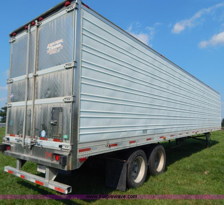 image for item G3418 1996 Utility 48' reefer trailer