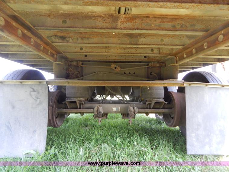 image for item G3418 1996 Utility 48' reefer trailer