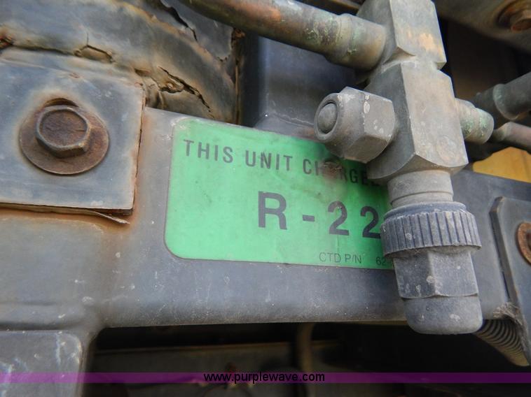 image for item G3418 1996 Utility 48' reefer trailer