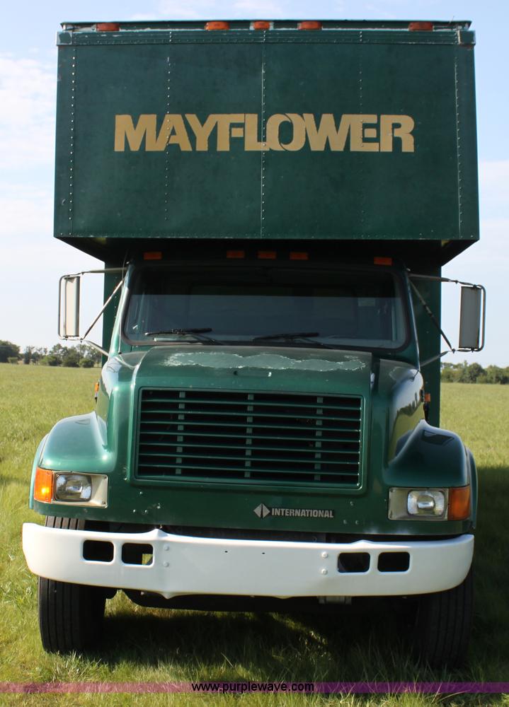 image for item G4042 1996 International 4700 box truck