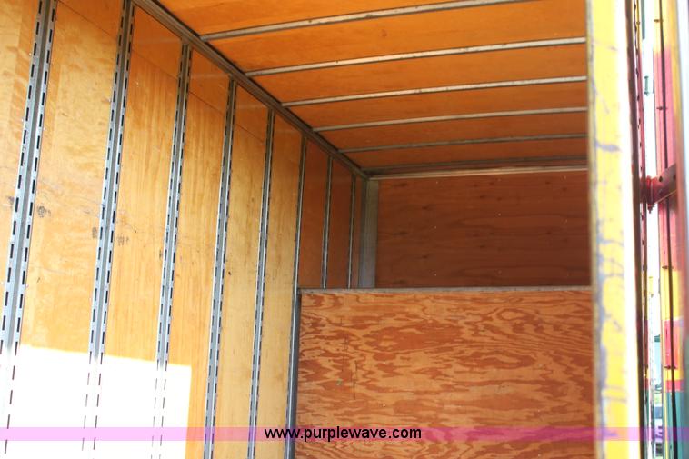 image for item G4042 1996 International 4700 box truck