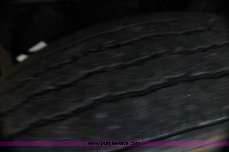 image for item G4054 1991 International 4700 box truck