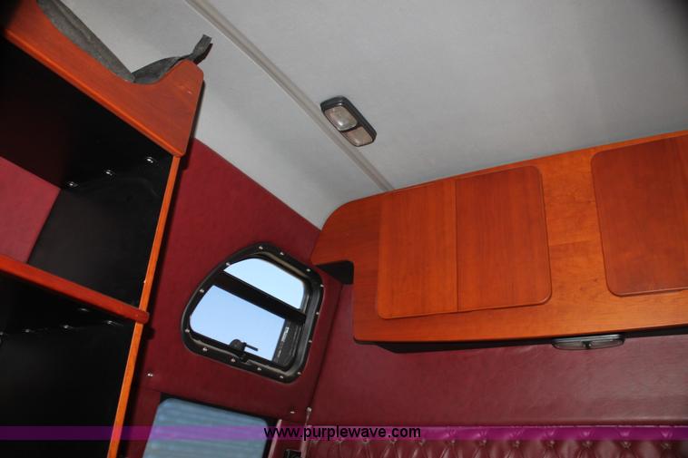 image for item G4127 2006 Western Star 4900EX semi truck