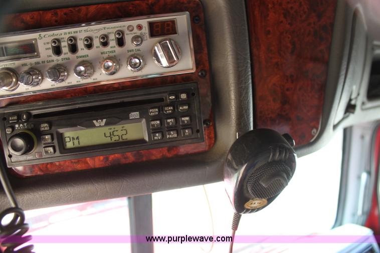 image for item G4127 2006 Western Star 4900EX semi truck