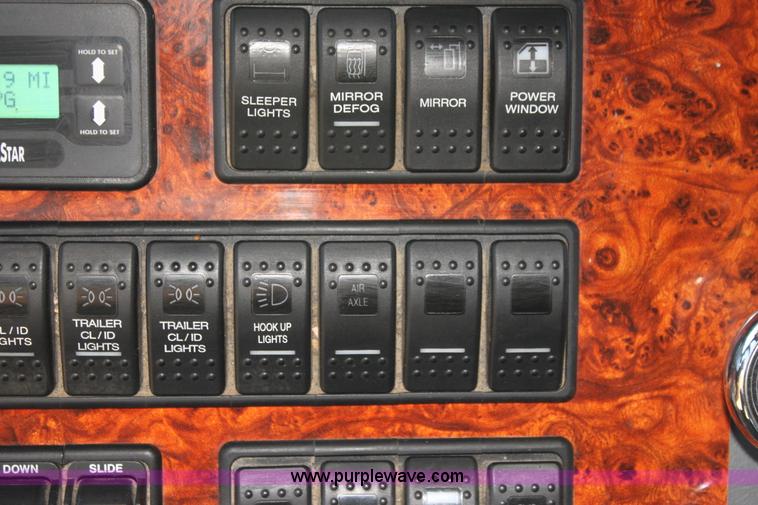 image for item G4127 2006 Western Star 4900EX semi truck