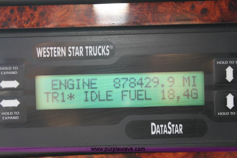 image for item G4127 2006 Western Star 4900EX semi truck