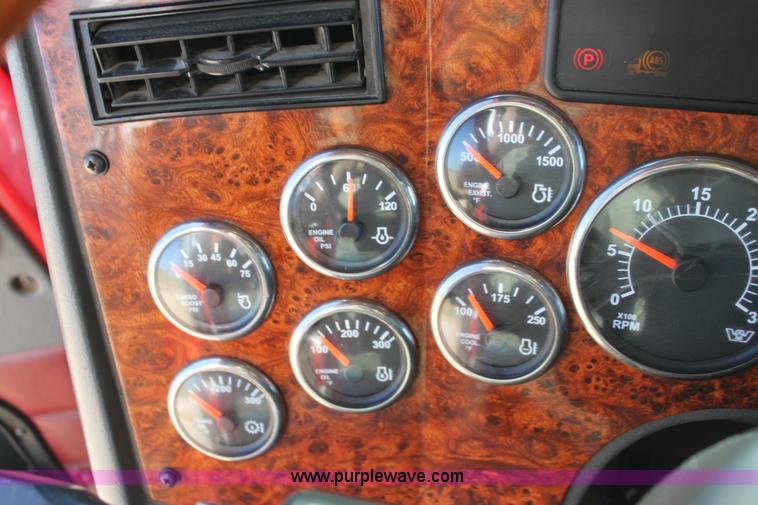 image for item G4127 2006 Western Star 4900EX semi truck