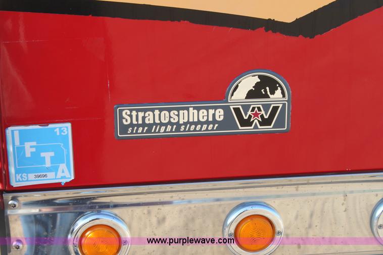 image for item G4127 2006 Western Star 4900EX semi truck