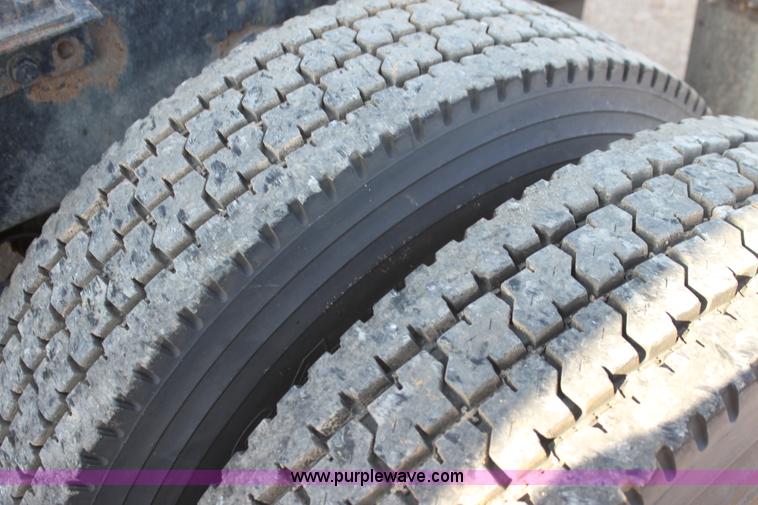 image for item G4127 2006 Western Star 4900EX semi truck