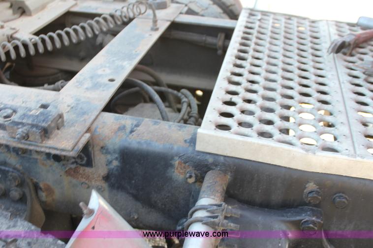 image for item G4127 2006 Western Star 4900EX semi truck