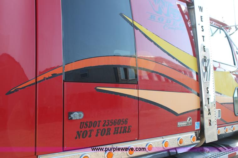 image for item G4127 2006 Western Star 4900EX semi truck