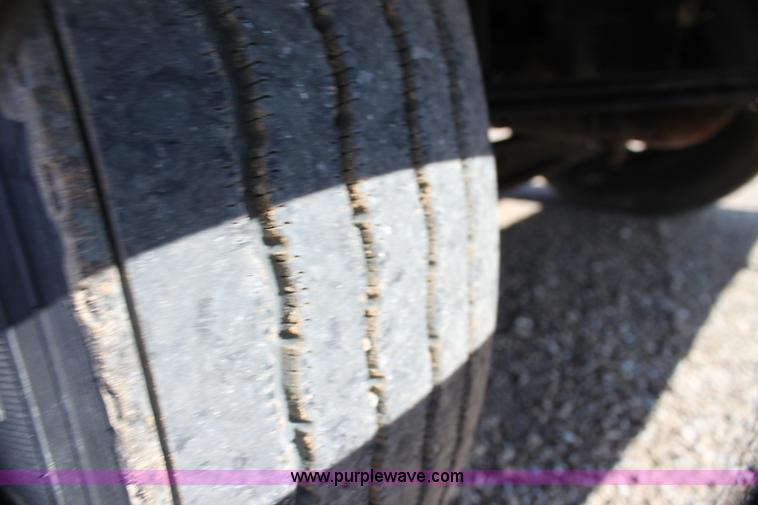 image for item G4127 2006 Western Star 4900EX semi truck