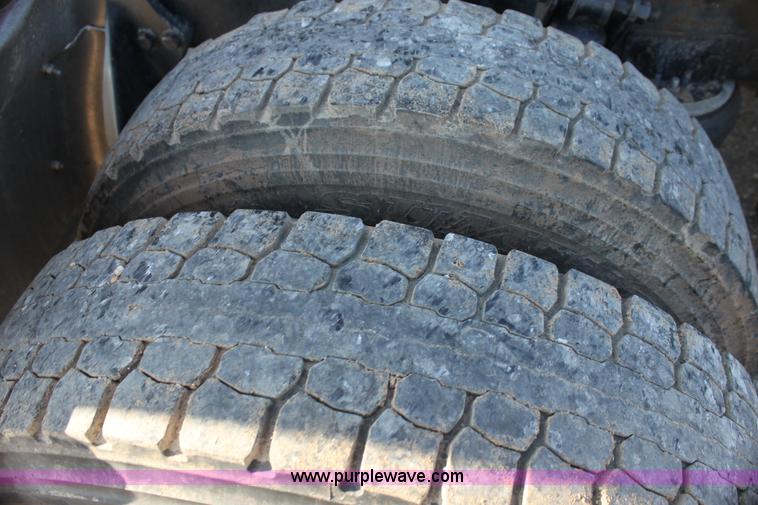 image for item G4127 2006 Western Star 4900EX semi truck