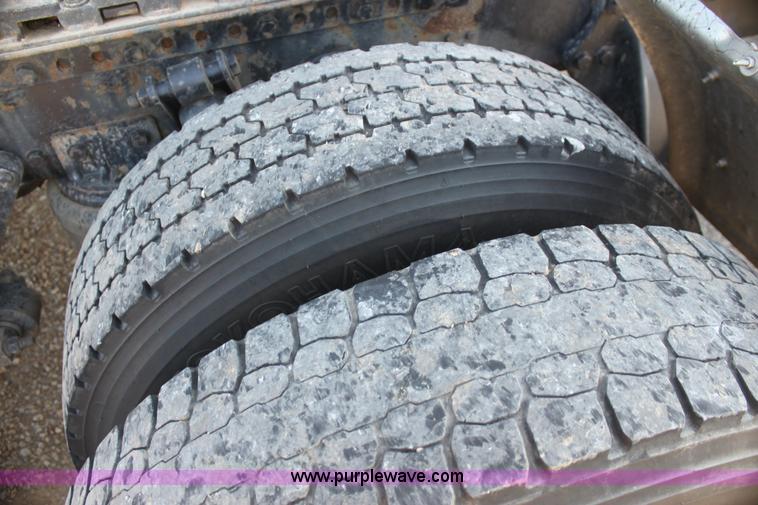 image for item G4127 2006 Western Star 4900EX semi truck