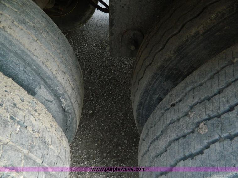 image for item G7993 2000 Great Dane 7411TP-SA dry van trailer