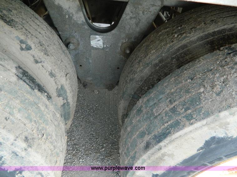 image for item G7995 2000 Great Dane 7411TP-SA dry van trailer