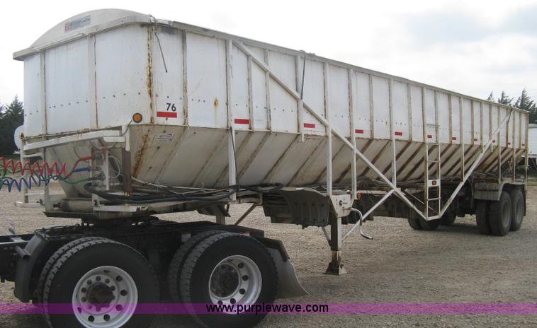 image for item H6314 1998 Trinity 43' belt trailer