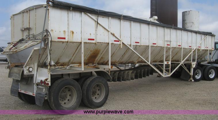 image for item H6314 1998 Trinity 43' belt trailer
