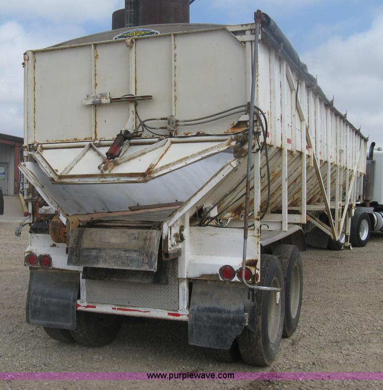 image for item H6314 1998 Trinity 43' belt trailer