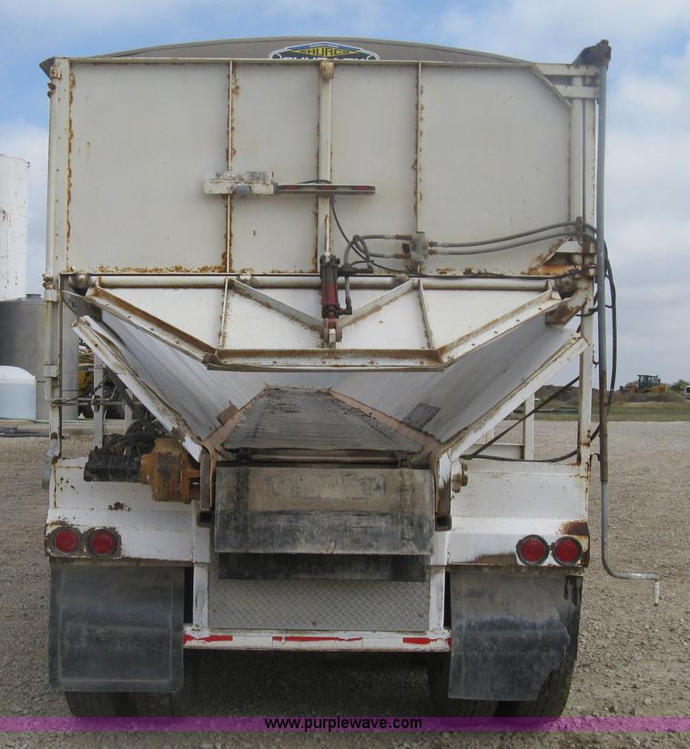 image for item H6314 1998 Trinity 43' belt trailer