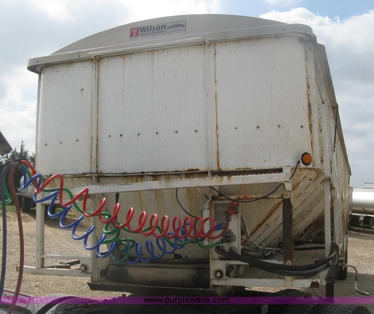 image for item H6314 1998 Trinity 43' belt trailer