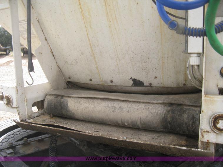 image for item H6314 1998 Trinity 43' belt trailer