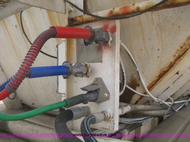 image for item H6314 1998 Trinity 43' belt trailer