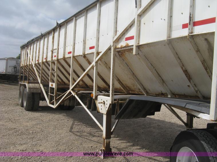 image for item H6314 1998 Trinity 43' belt trailer