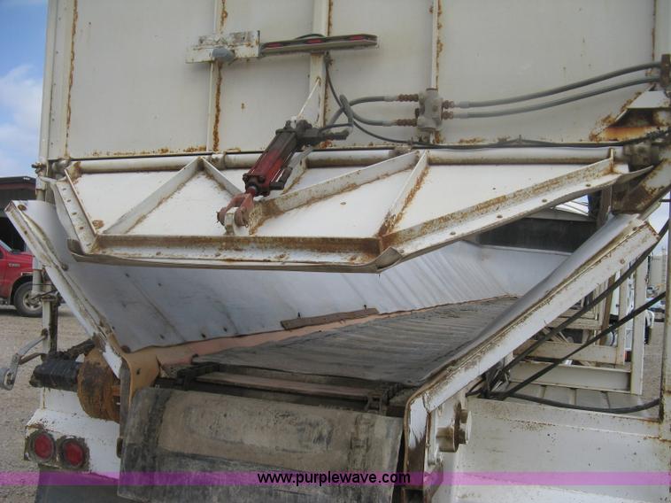 image for item H6314 1998 Trinity 43' belt trailer