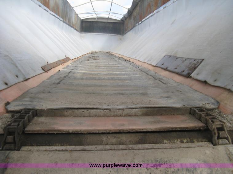 image for item H6314 1998 Trinity 43' belt trailer