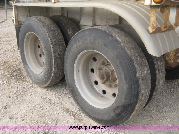 image for item H6314 1998 Trinity 43' belt trailer