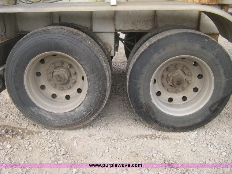 image for item H6314 1998 Trinity 43' belt trailer