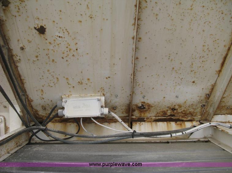 image for item H6314 1998 Trinity 43' belt trailer