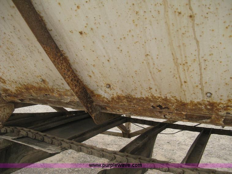 image for item H6314 1998 Trinity 43' belt trailer