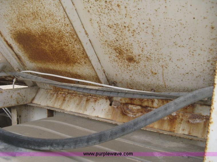 image for item H6314 1998 Trinity 43' belt trailer