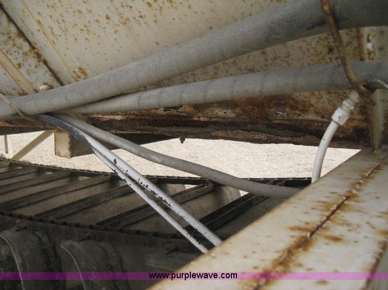 image for item H6314 1998 Trinity 43' belt trailer