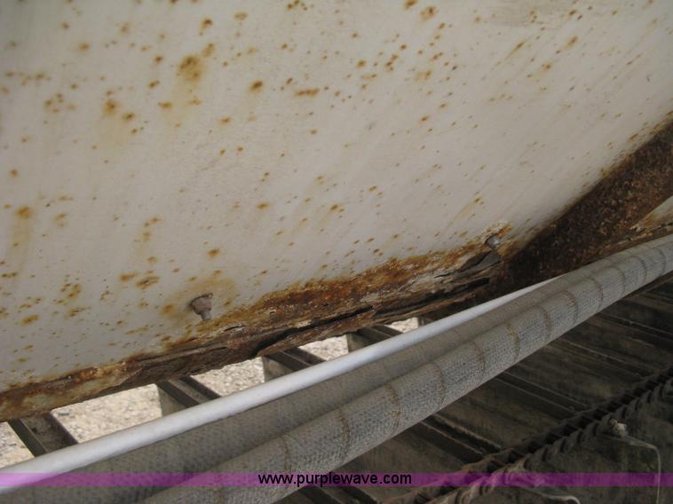 image for item H6314 1998 Trinity 43' belt trailer