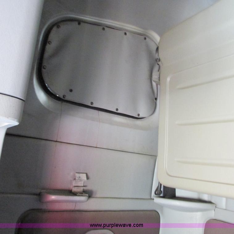 image for item I4980 2002 Freightliner Century Class ST120 semi truck