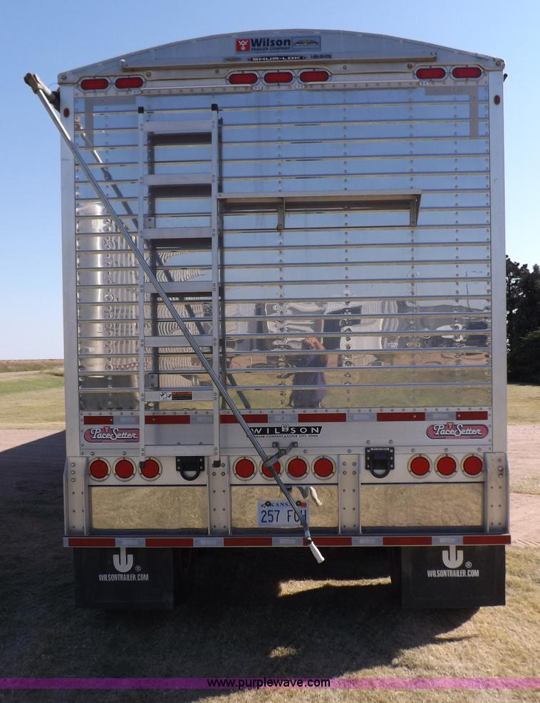 image for item I7586 2012 Wilson DWH 550B Pacesetter grain trailer