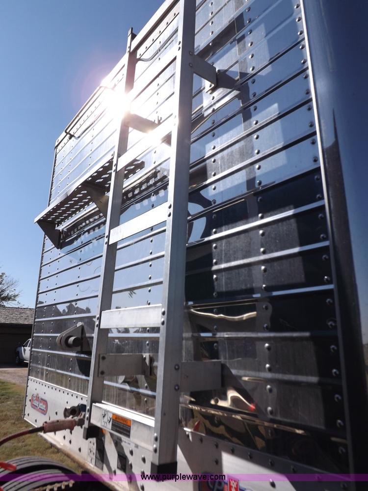 image for item I7586 2012 Wilson DWH 550B Pacesetter grain trailer