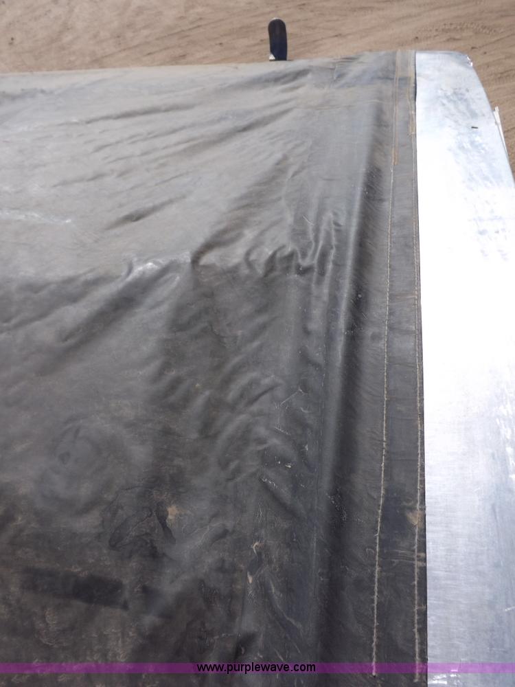 image for item I7586 2012 Wilson DWH 550B Pacesetter grain trailer