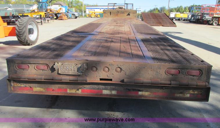image for item A8646 2008 Ledwell LW53HT3-10-PB Hydratail triple axle trailer