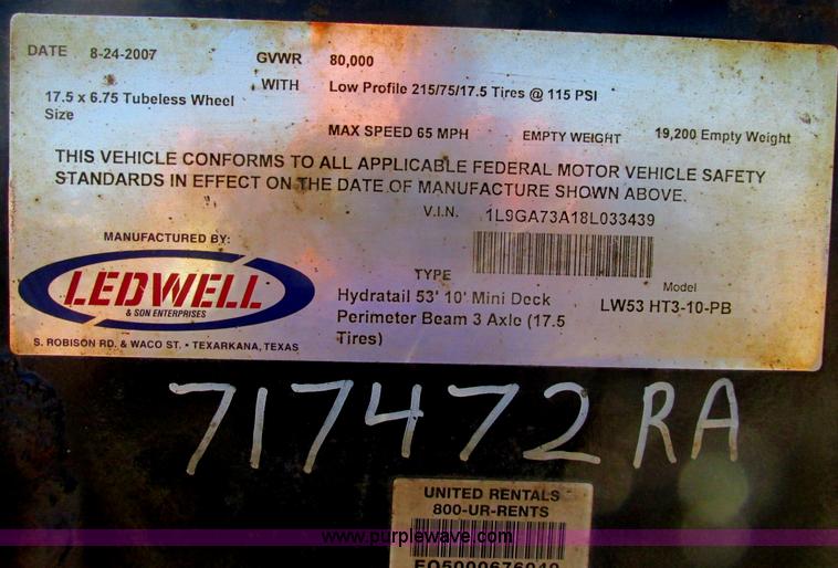 image for item A8646 2008 Ledwell LW53HT3-10-PB Hydratail triple axle trailer