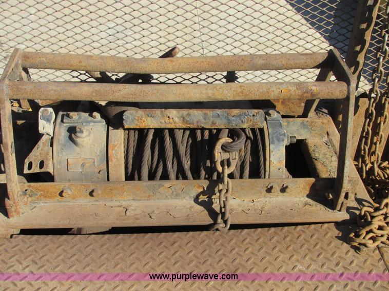 image for item A8646 2008 Ledwell LW53HT3-10-PB Hydratail triple axle trailer