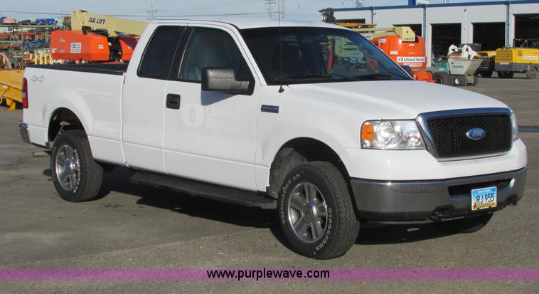 image for item A8647 2007 Ford F150 pickup truck