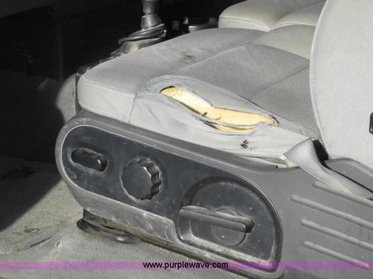 image for item A8647 2007 Ford F150 pickup truck