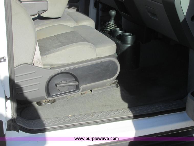 image for item A8647 2007 Ford F150 pickup truck