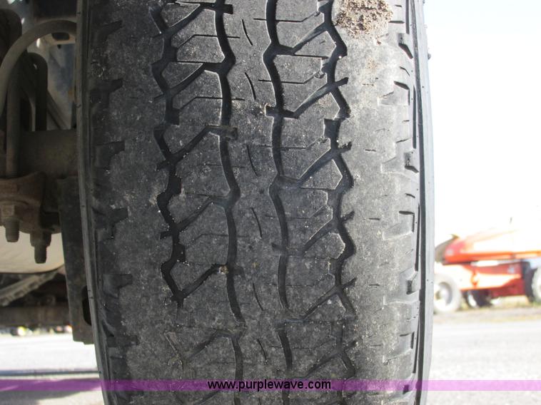 image for item A8647 2007 Ford F150 pickup truck