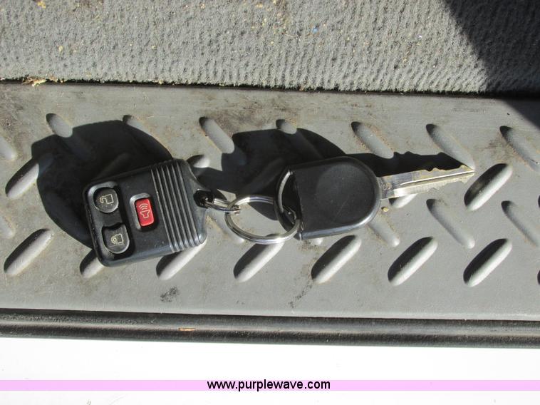 image for item A8647 2007 Ford F150 pickup truck