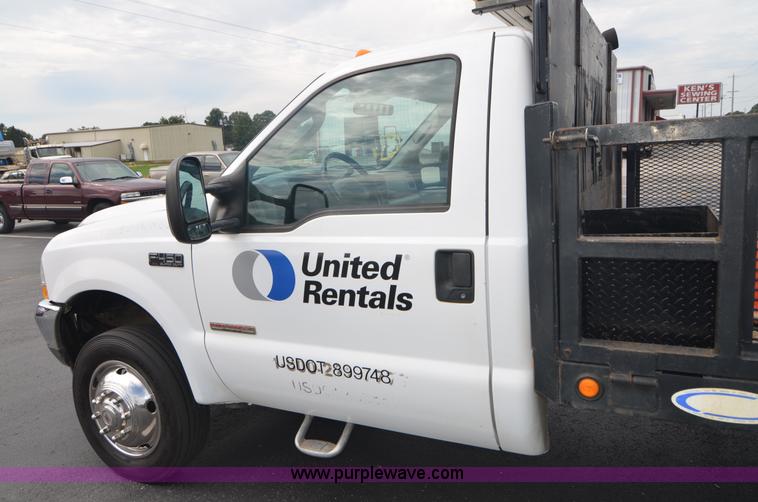 image for item C1456 2004 Ford F450 Super Duty utility truck